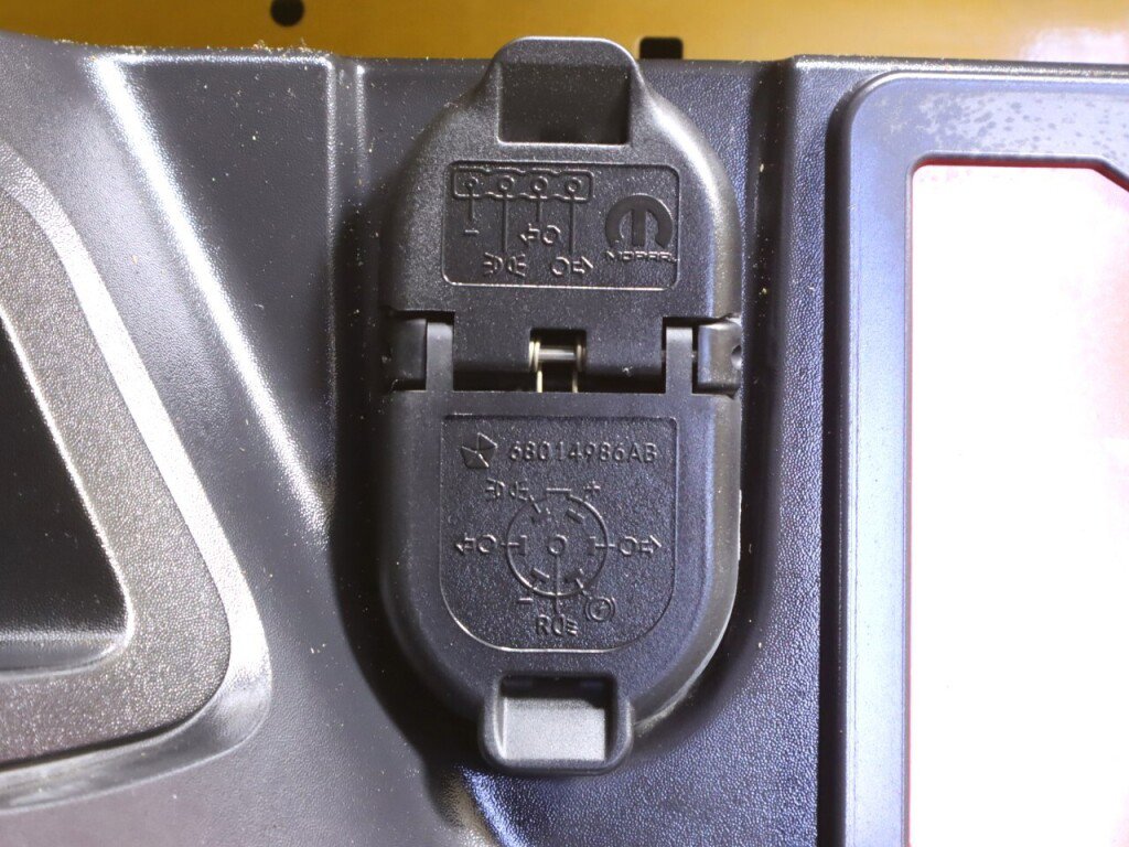 Used 2016 RAM 1500 Sport w/ Stinger Yellow Sport Package image 36