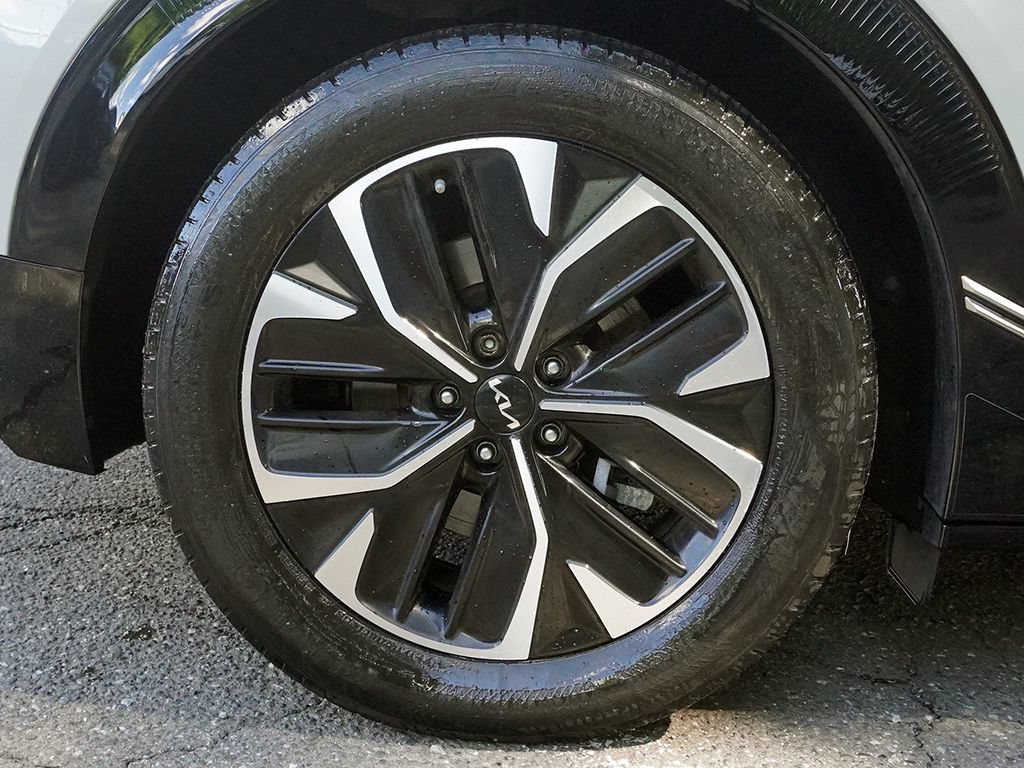 Used 2022 Kia EV6 Wind RWD image 20