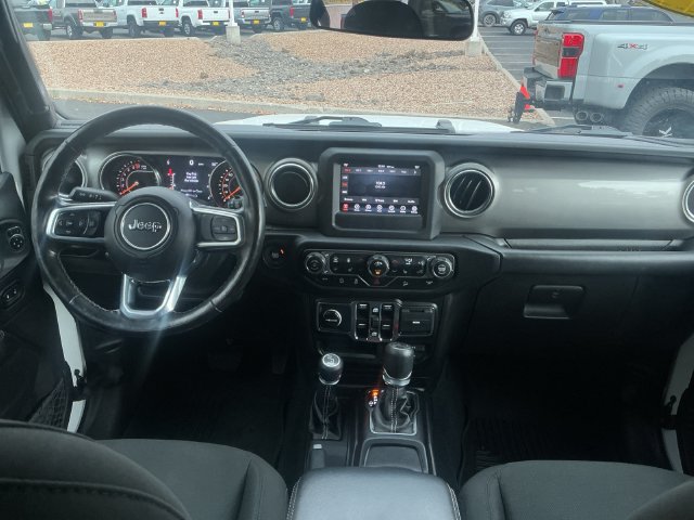 Used 2019 Jeep Wrangler Unlimited Sahara w/ Cold Weather Group AWD/4WD image 21