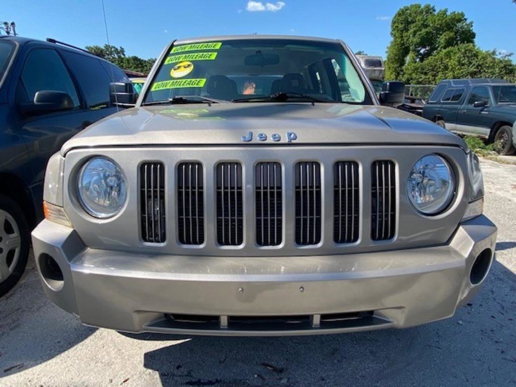 Used 2009 Jeep Patriot Sport image 2