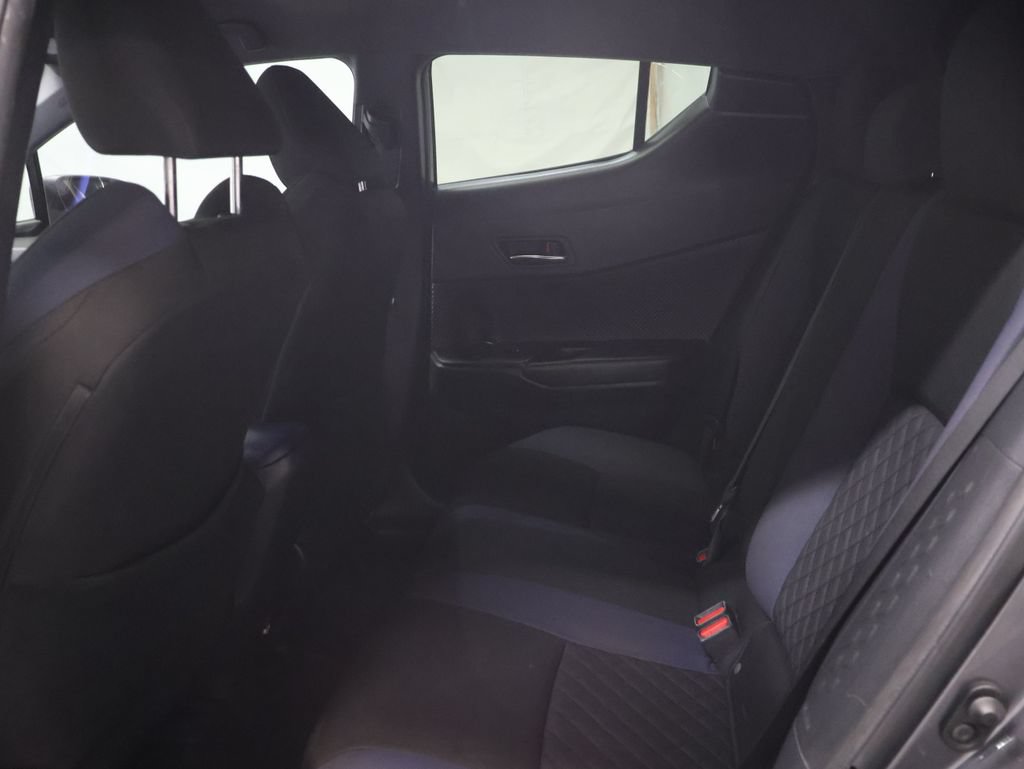Used 2021 Toyota C-HR XLE FWD image 14