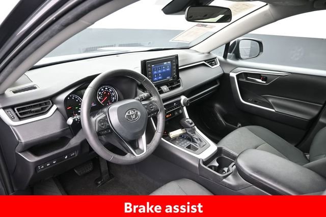 Used 2021 Toyota RAV4 XLE w/ Convenience Package AWD/4WD image 17