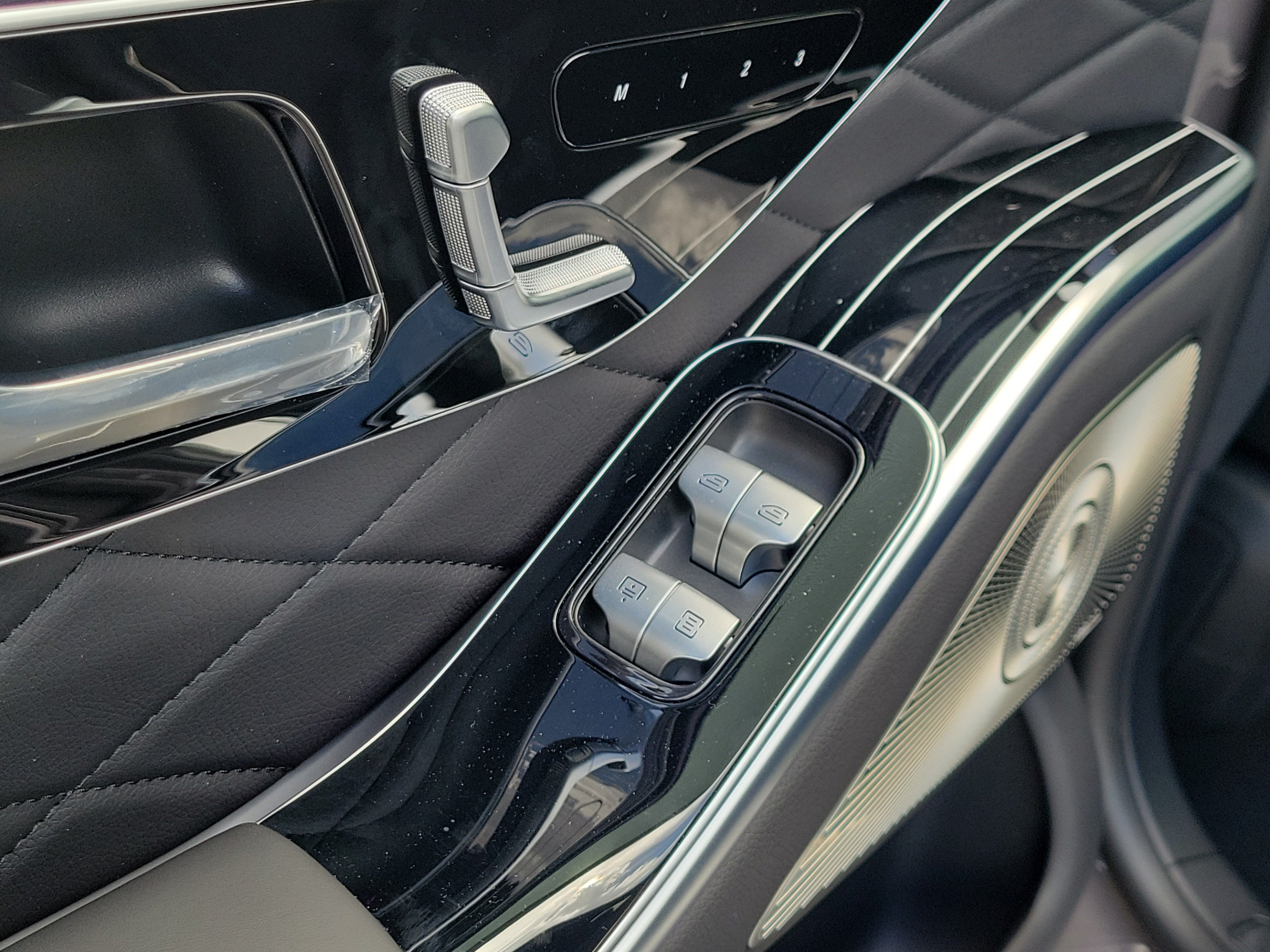New 2027 Mercedes-Benz S 580 4MATIC Sedan image 8