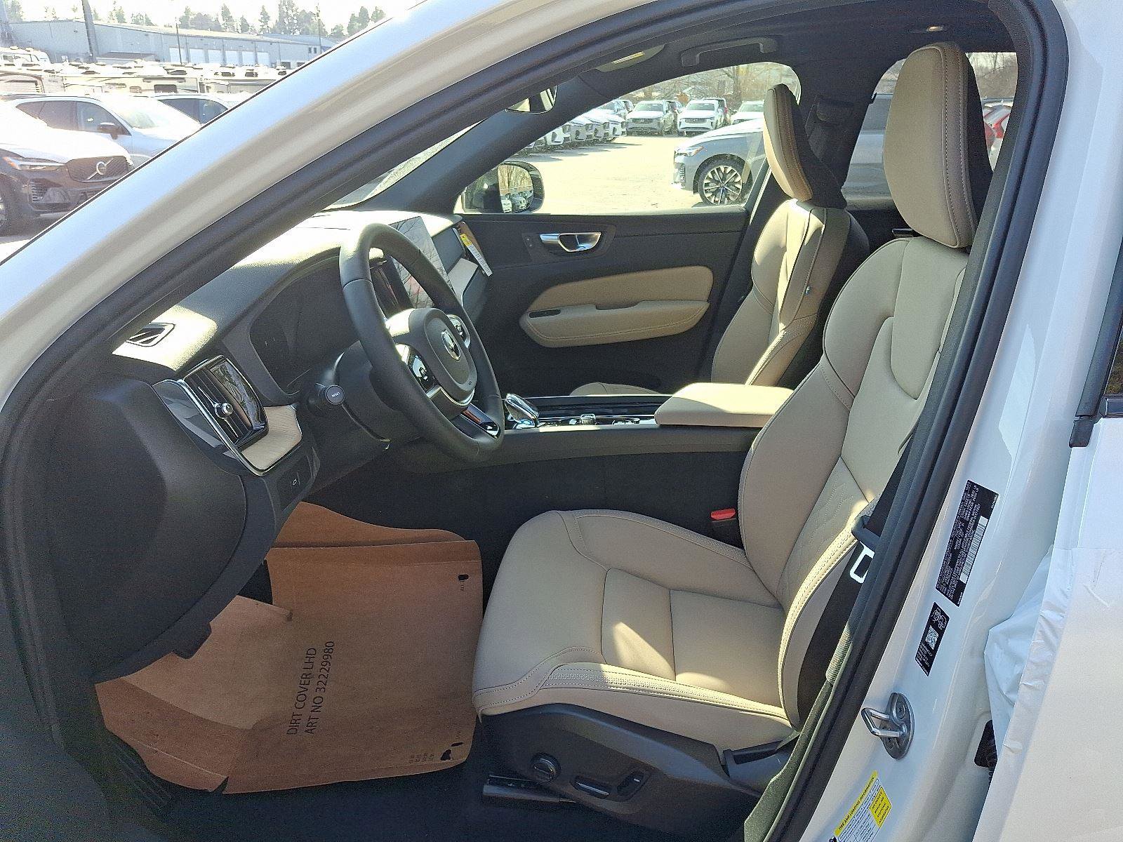 New 2026 Volvo XC60 B5 Plus w/ Protection Package Premier image 9