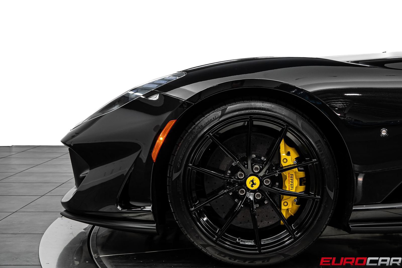 Used 2020 Ferrari 812 Superfast RWD image 14