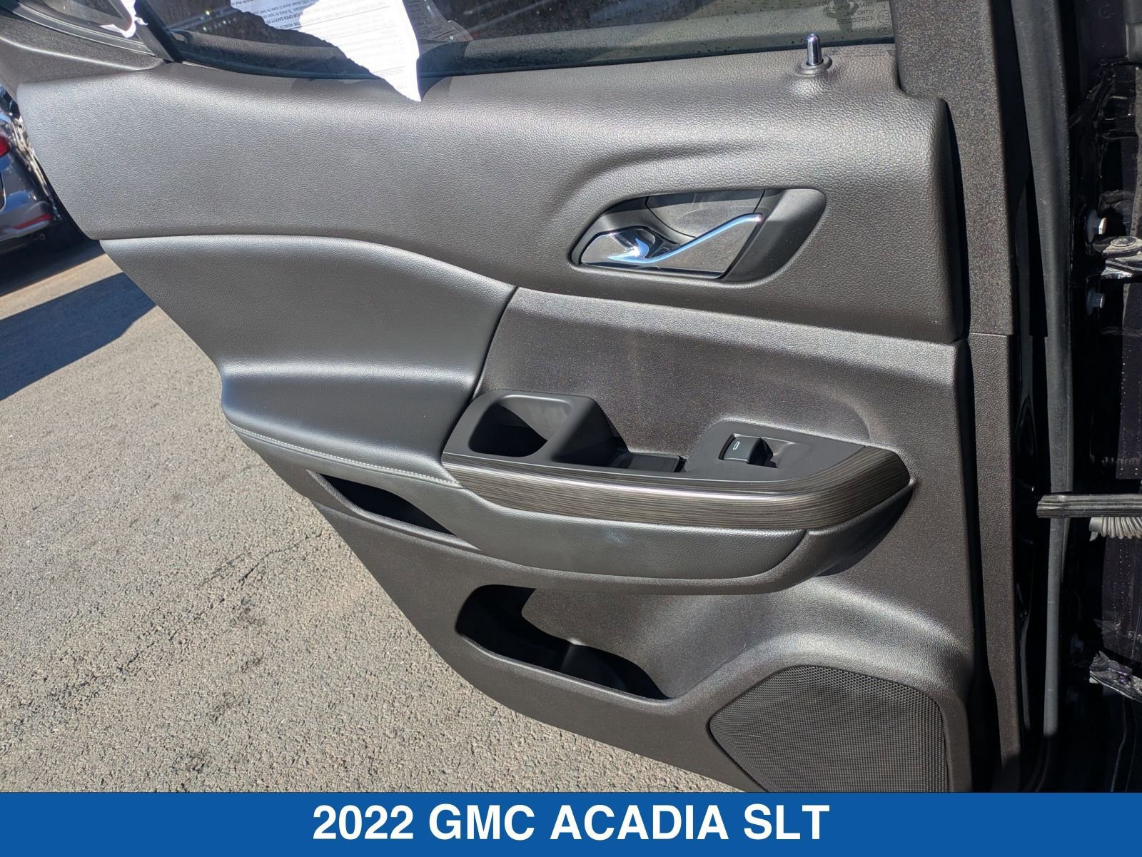 Used 2022 GMC Acadia SLT w/ Technology Package image 22