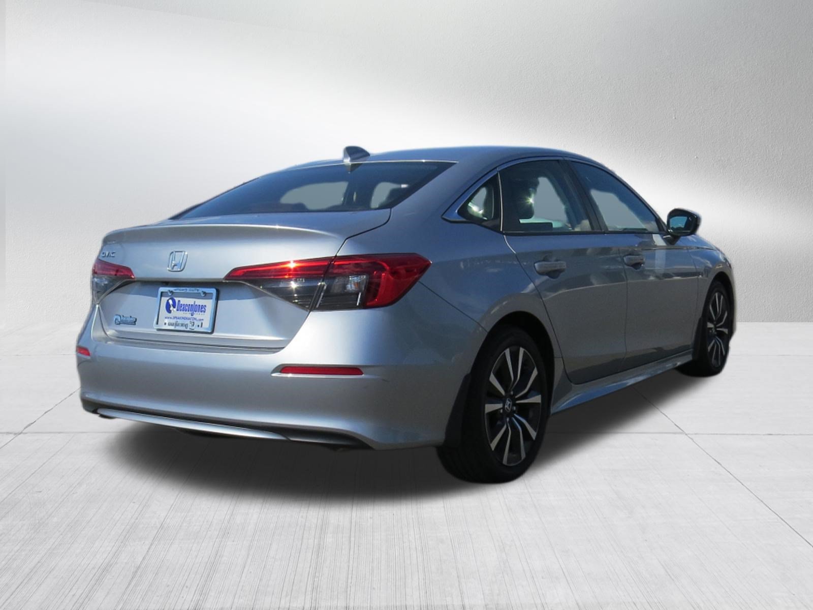 Used 2022 Honda Civic EX image 3