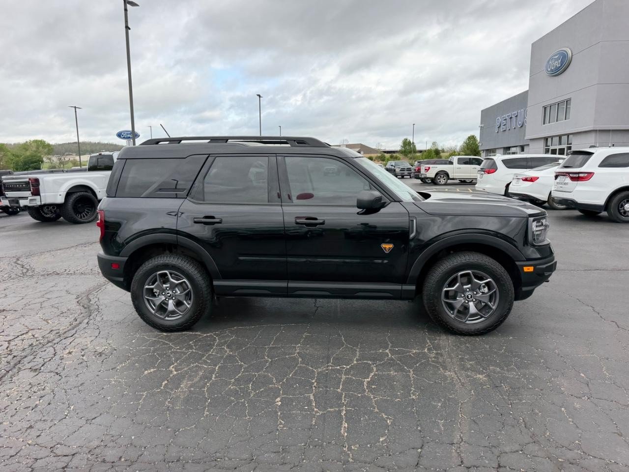 Certified 2023 Ford Bronco Sport Badlands w/ Premium Package AWD/4WD image 2