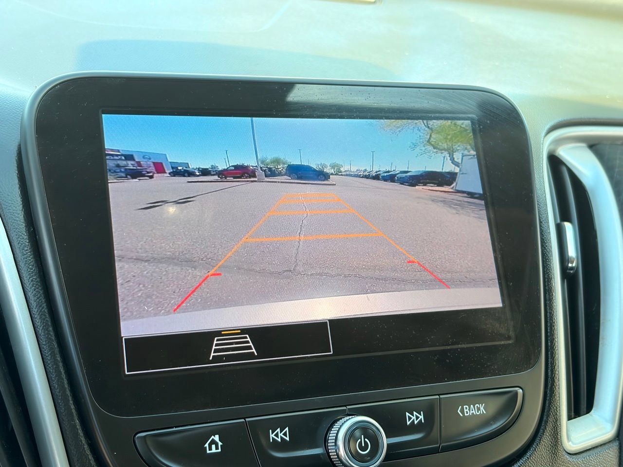 Used 2023 Chevrolet Malibu LT FWD image 23