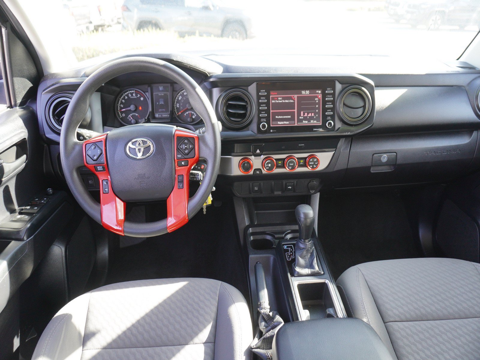 Used 2020 Toyota Tacoma SR AWD/4WD image 2