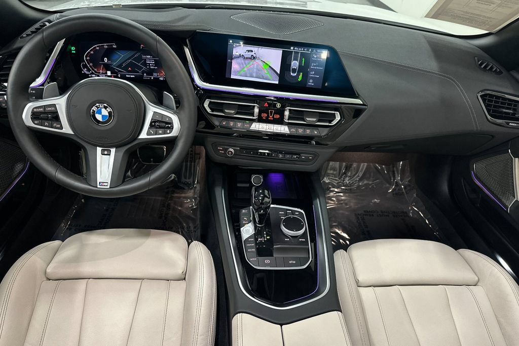 Used 2025 BMW Z4 sDrive30i w/ Premium Package RWD image 16