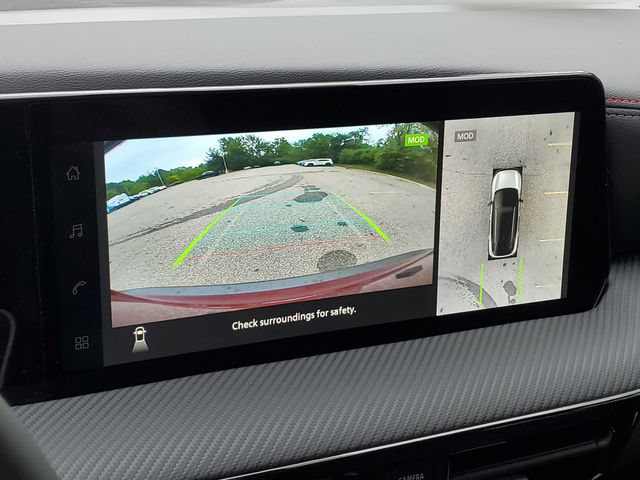 New 2026 Nissan Kicks SR w/ Cold Weather Package FWD image 13