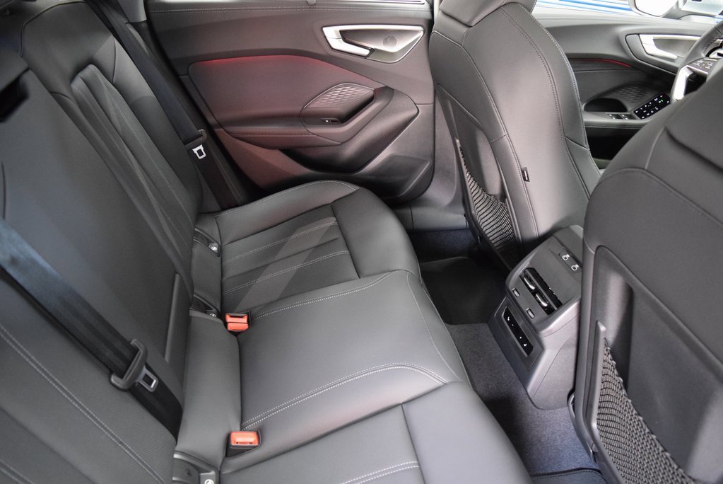 New 2025 Audi A5 2.0T Prestige w/ 19" Wheel Package image 6