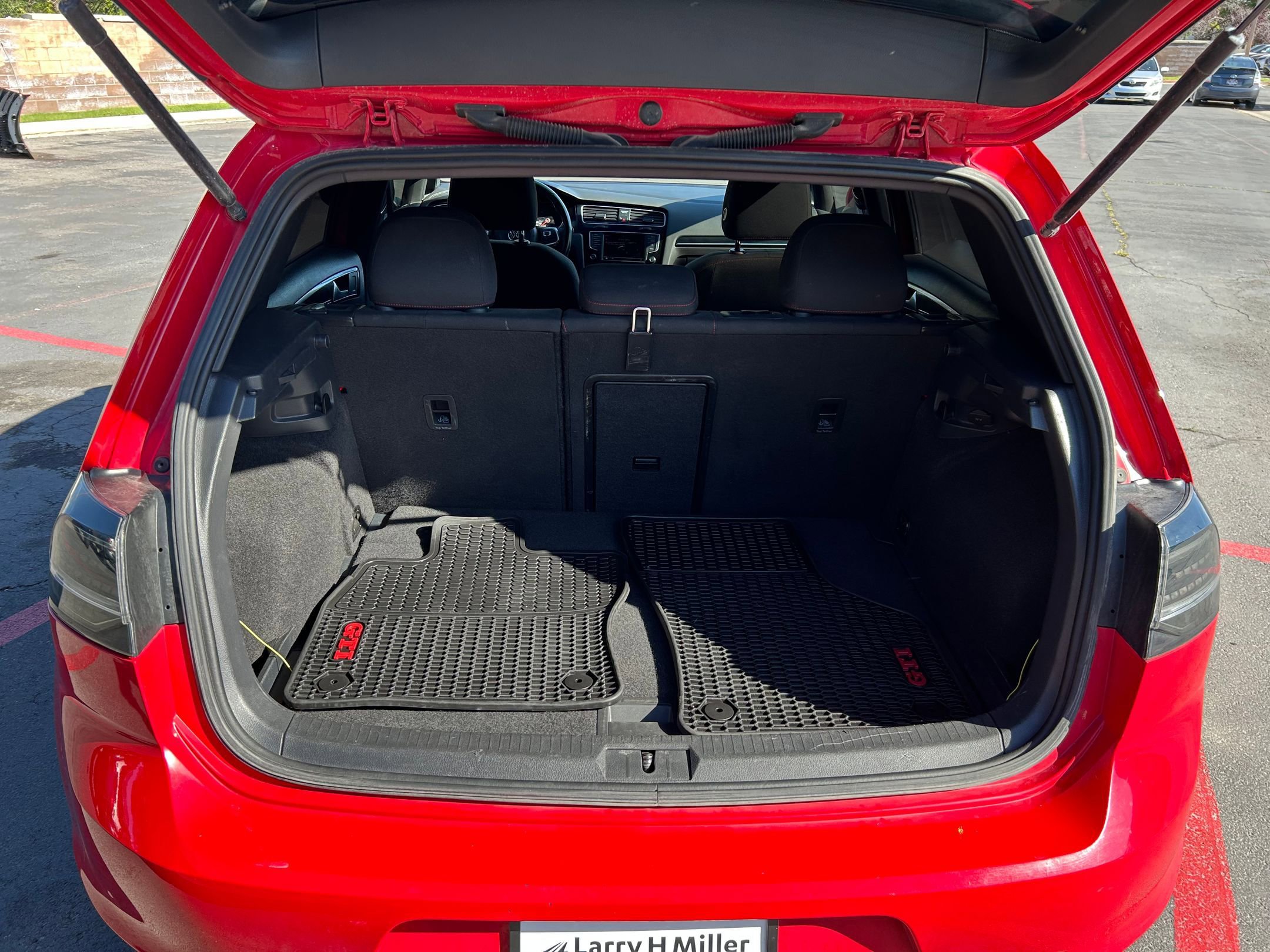 Used 2017 Volkswagen GTI S FWD image 25