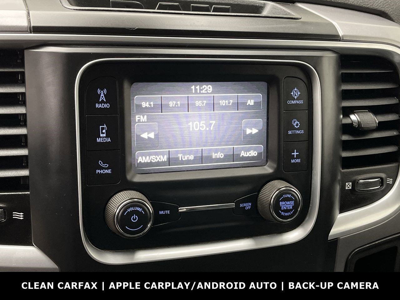 Used 2022 RAM 1500 Classic SLT AWD/4WD image 18