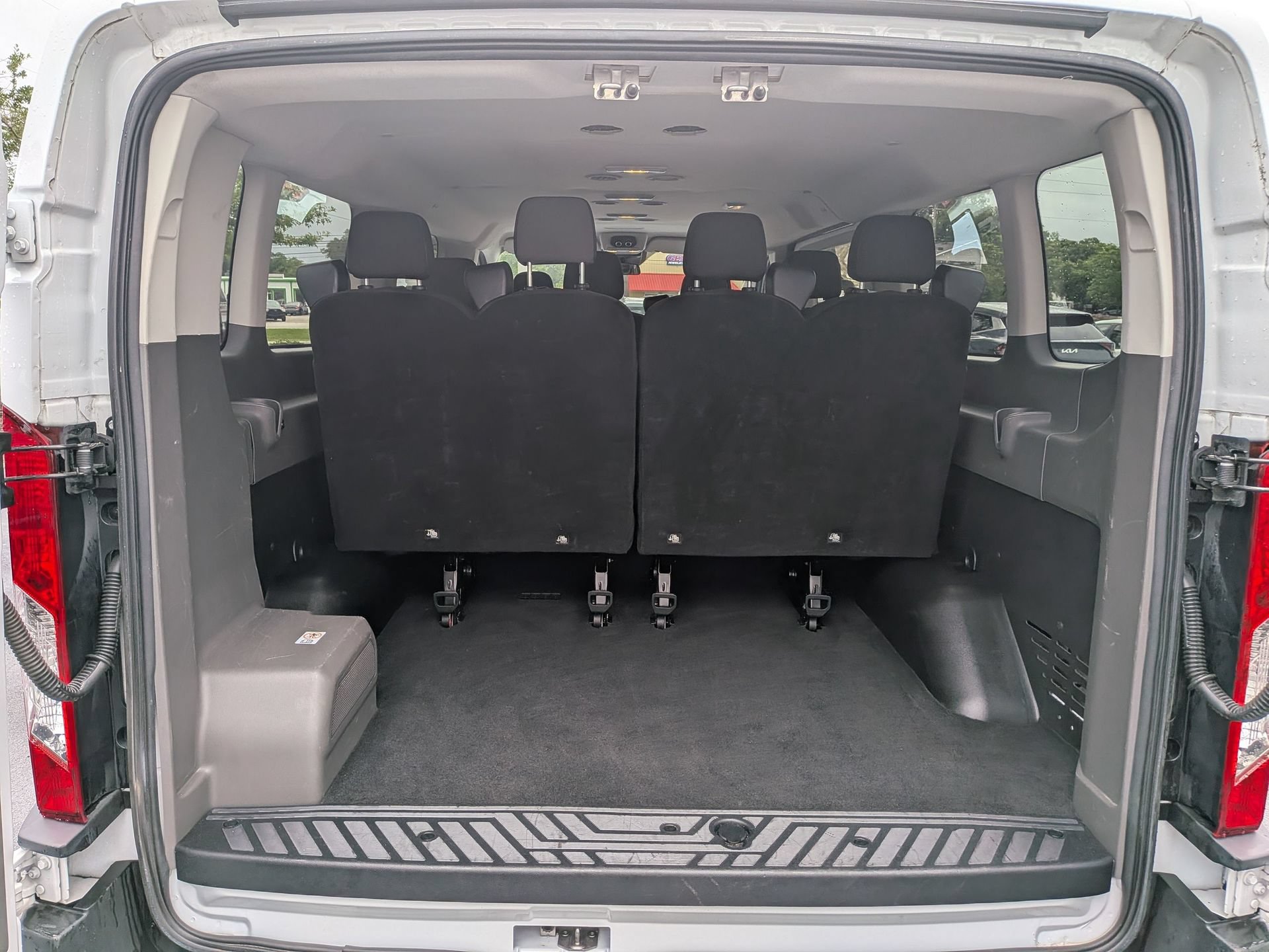 Used 2024 Ford Transit 350 XLT RWD image 16