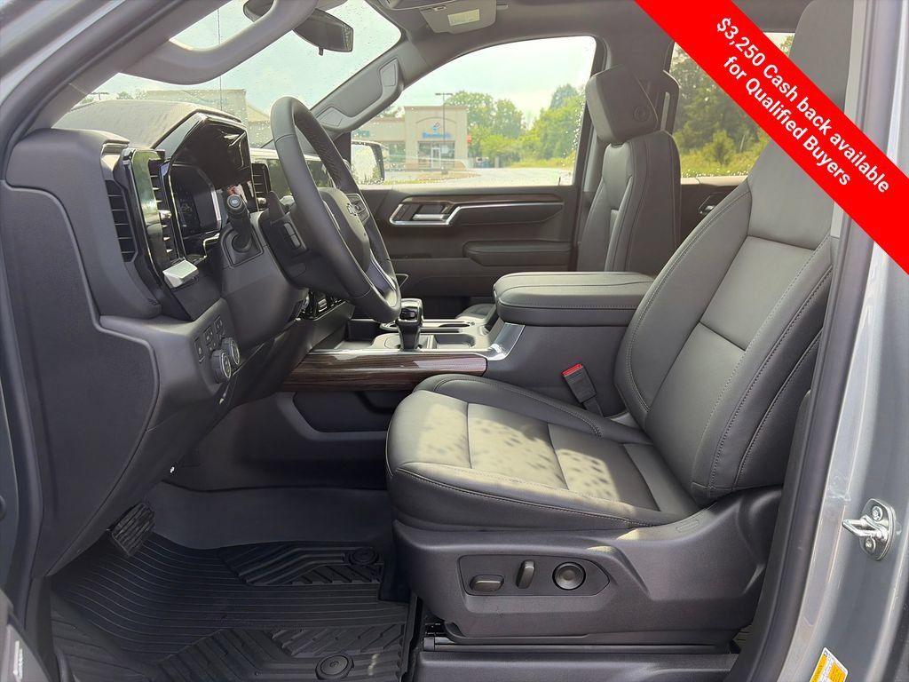 New 2026 Chevrolet Silverado 1500 RST w/ RST All Star Premium Package AWD/4WD image 13