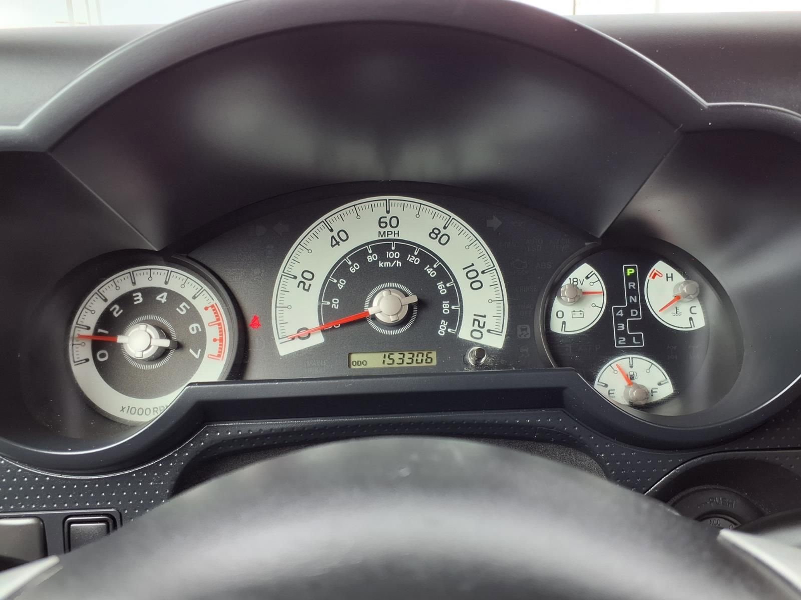 Used 2010 Toyota FJ Cruiser 2WD image 12