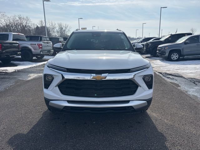 Used 2024 Chevrolet TrailBlazer LT w/ LT Cold Weather Package image 8