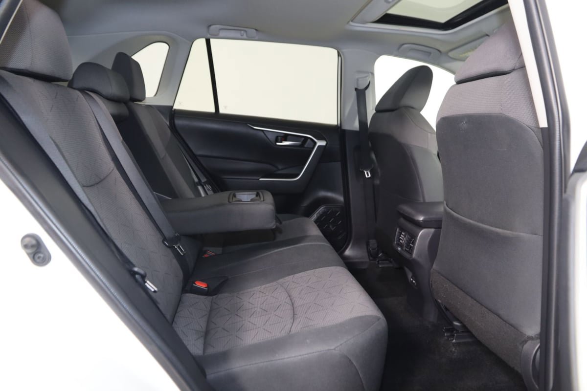 Used 2024 Toyota RAV4 XLE w/ Convenience Package AWD/4WD image 14