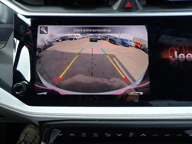 New 2026 Jeep Cherokee Overland w/ Trailer Tow Group image 19