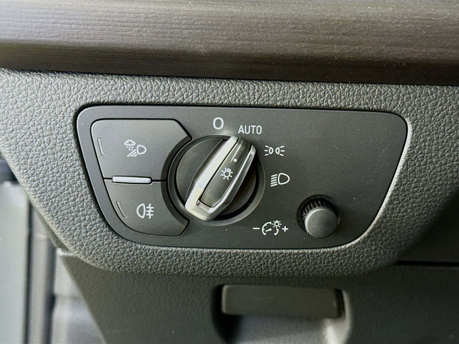 Certified 2023 Audi Q5 2.0T Premium w/ Convenience Package image 10