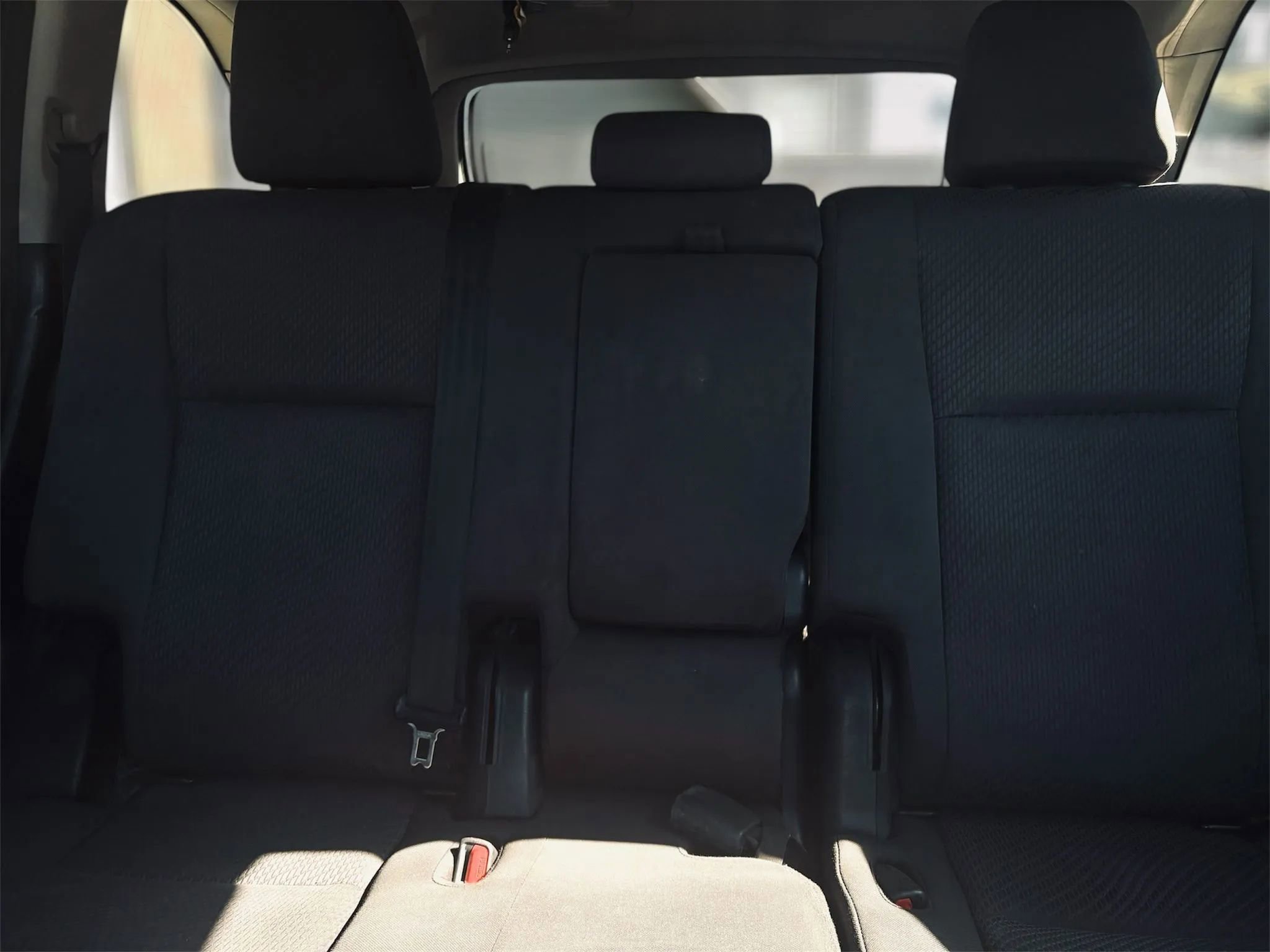 Used 2017 Toyota Highlander LE FWD image 13