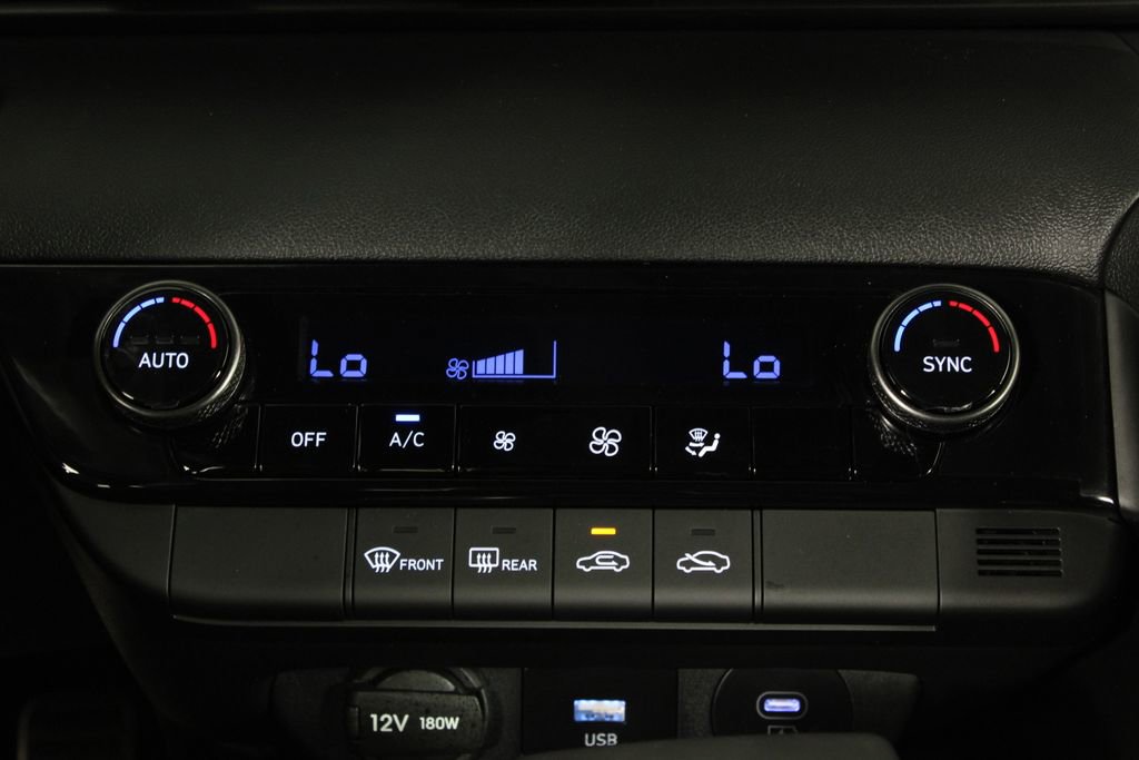 Certified 2026 Hyundai Elantra Sport FWD image 22