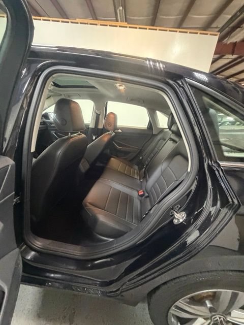 Used 2024 Volkswagen Jetta SE FWD image 22