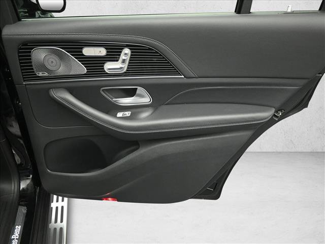 New 2026 Mercedes-Benz GLS 580 4MATIC image 29