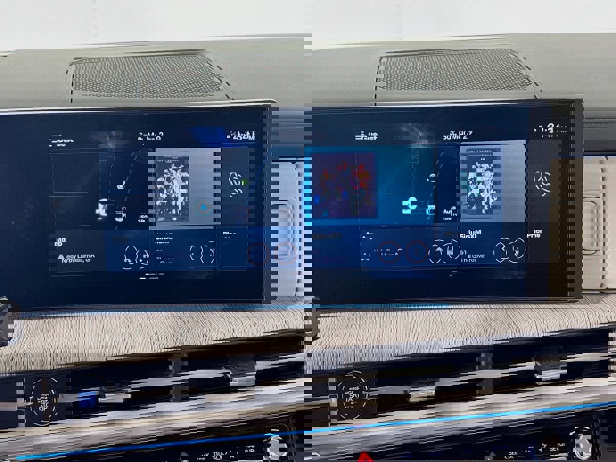 Used 2024 Hyundai Santa Fe Calligraphy image 15