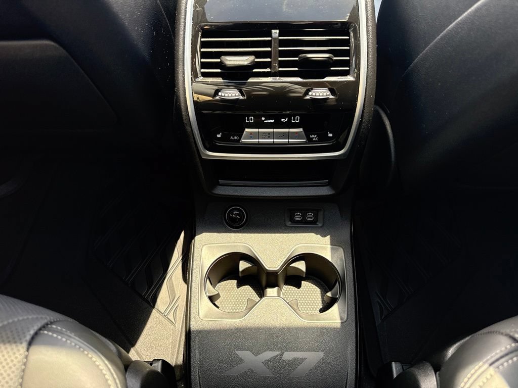 Certified 2025 BMW X7 xDrive40i w/ Executive Package AWD/4WD image 27