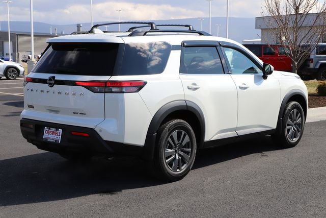 Used 2022 Nissan Pathfinder SV image 6