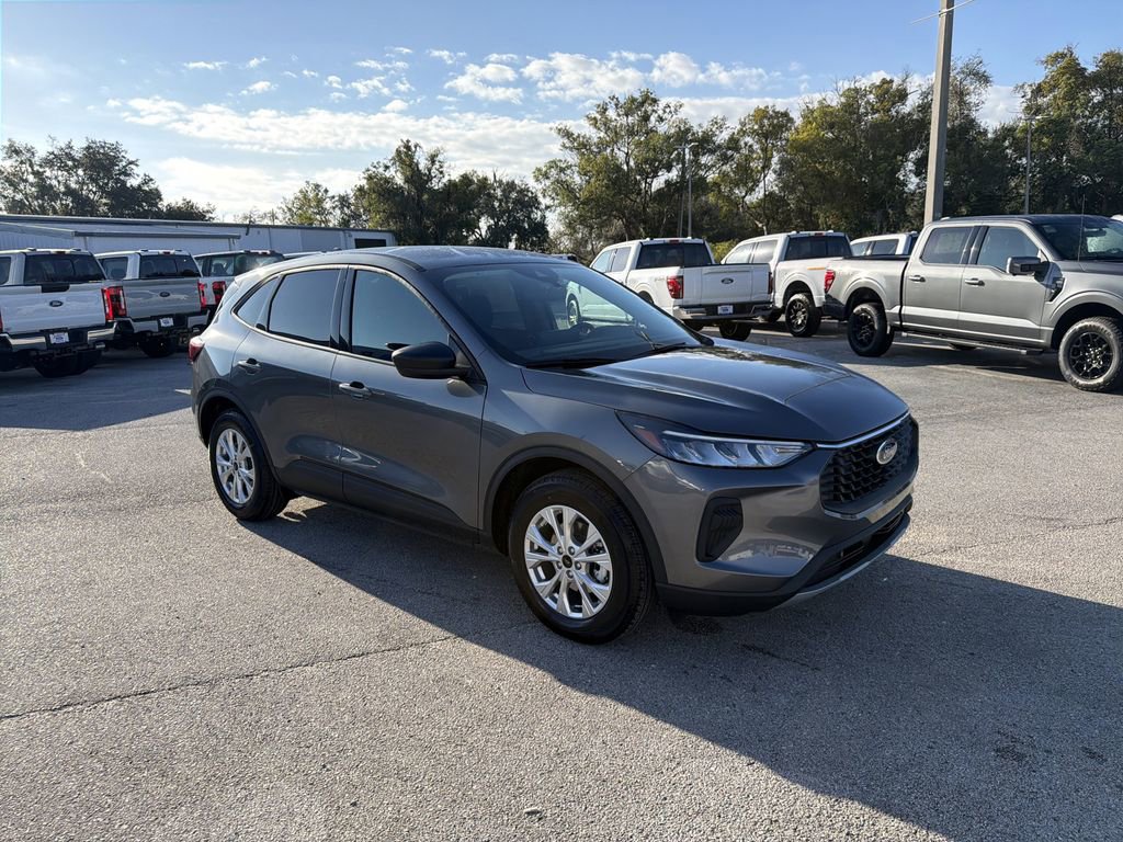 New 2026 Ford Escape Active w/ Tech Pack #1 FWD image 2