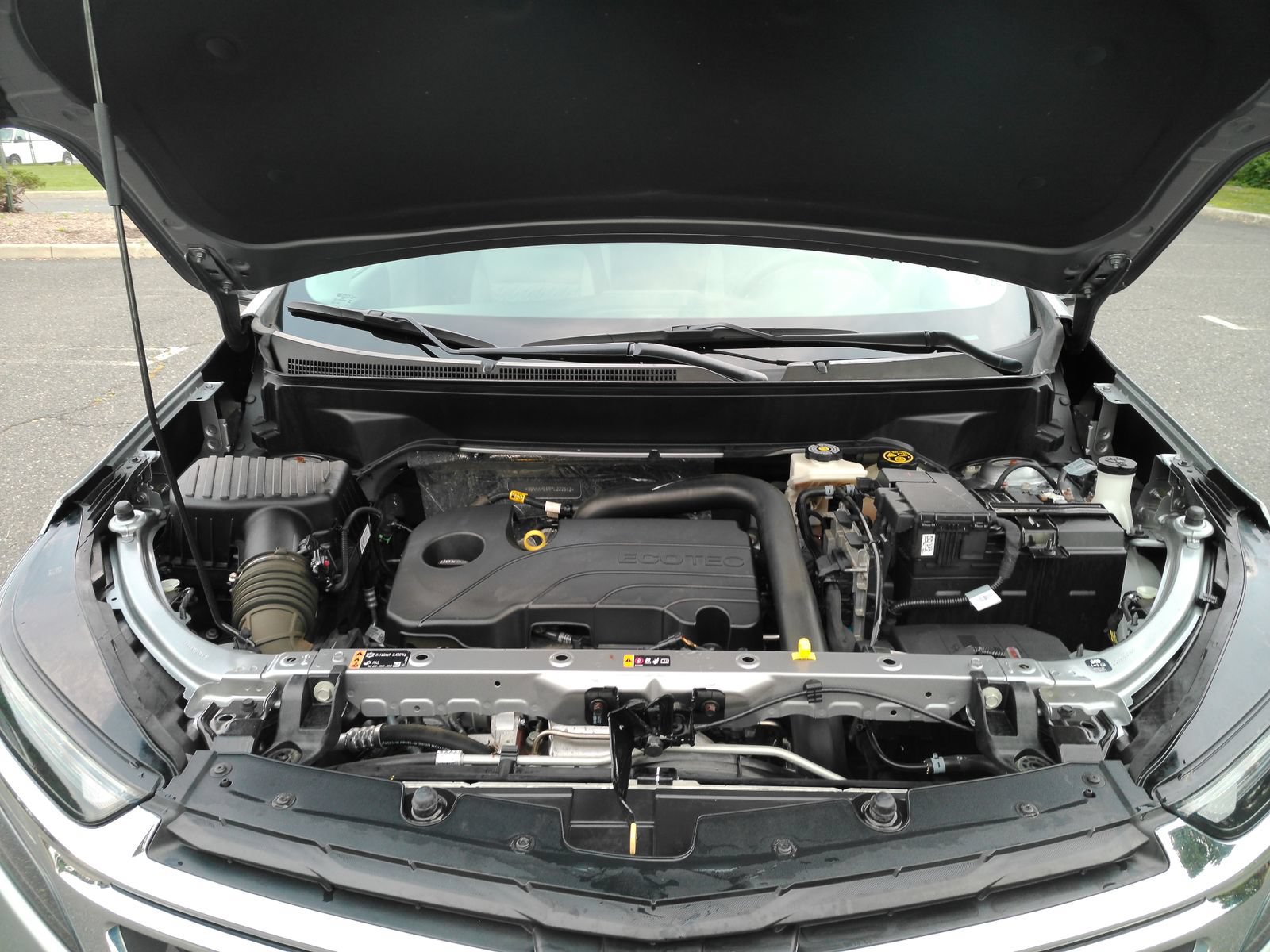 Used 2023 Chevrolet Equinox LS FWD image 4