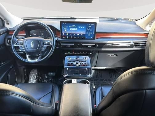 Used 2022 Lincoln Nautilus Reserve AWD/4WD image 10