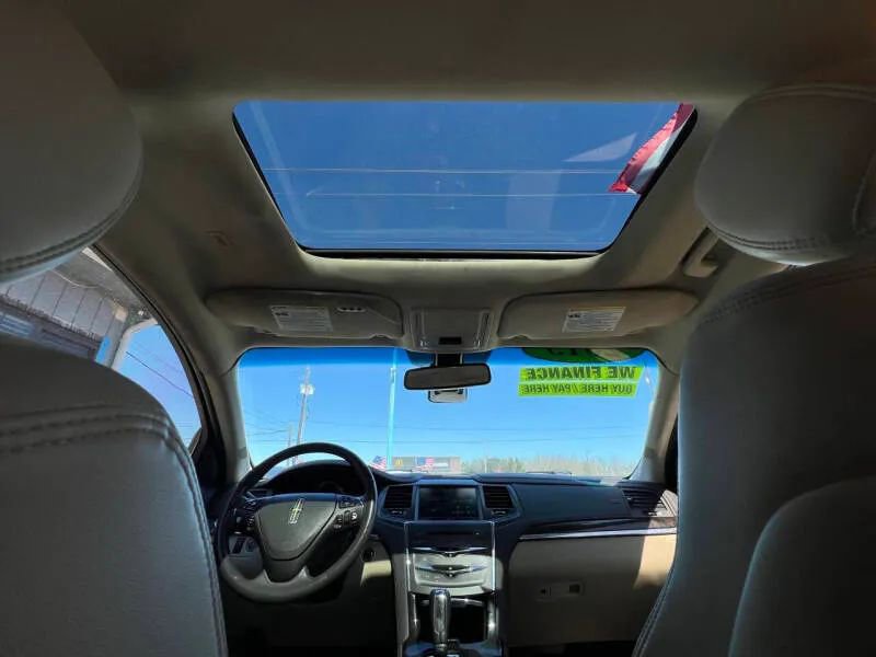 Used 2013 Lincoln MKS image 24