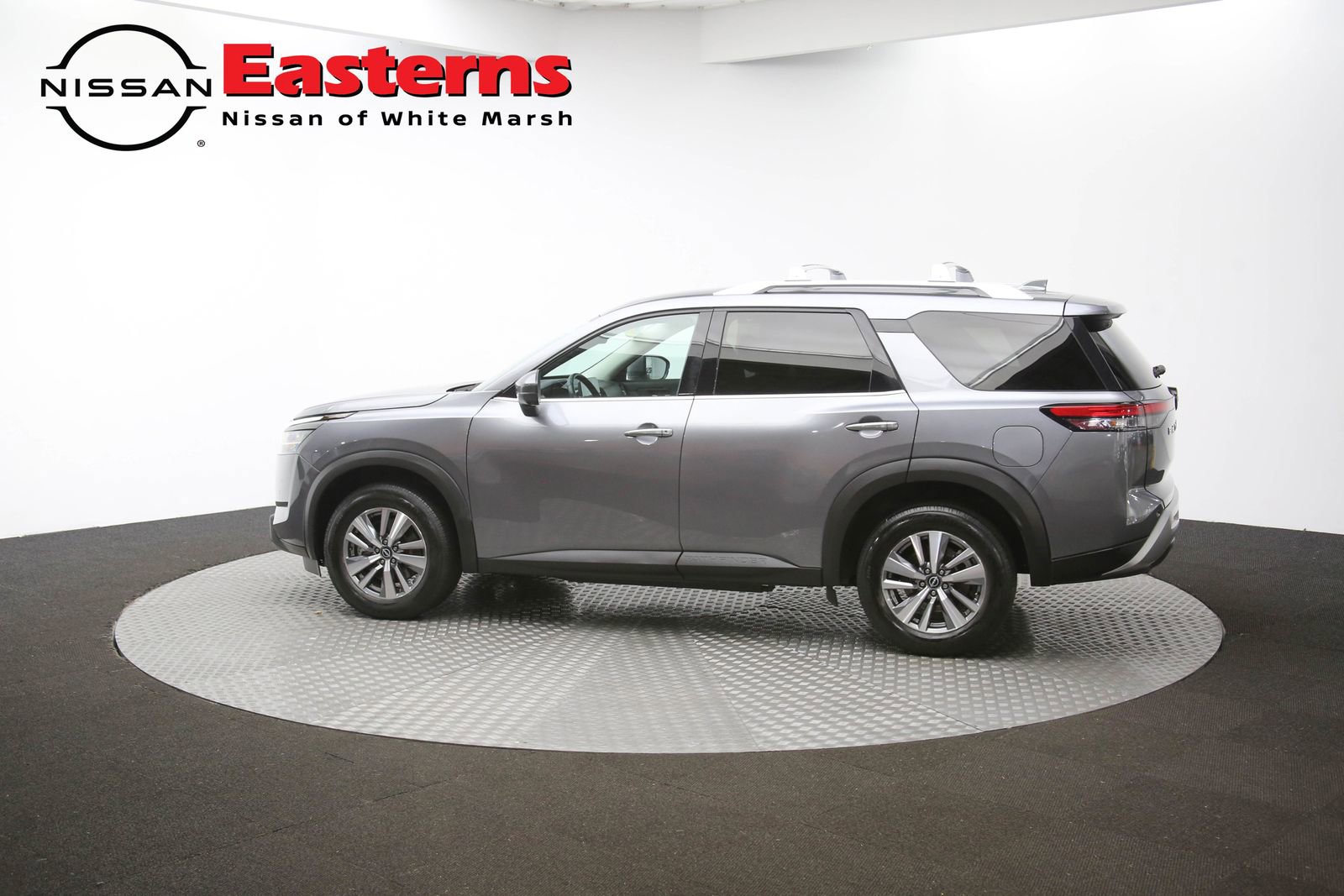 Used 2023 Nissan Pathfinder SL image 60