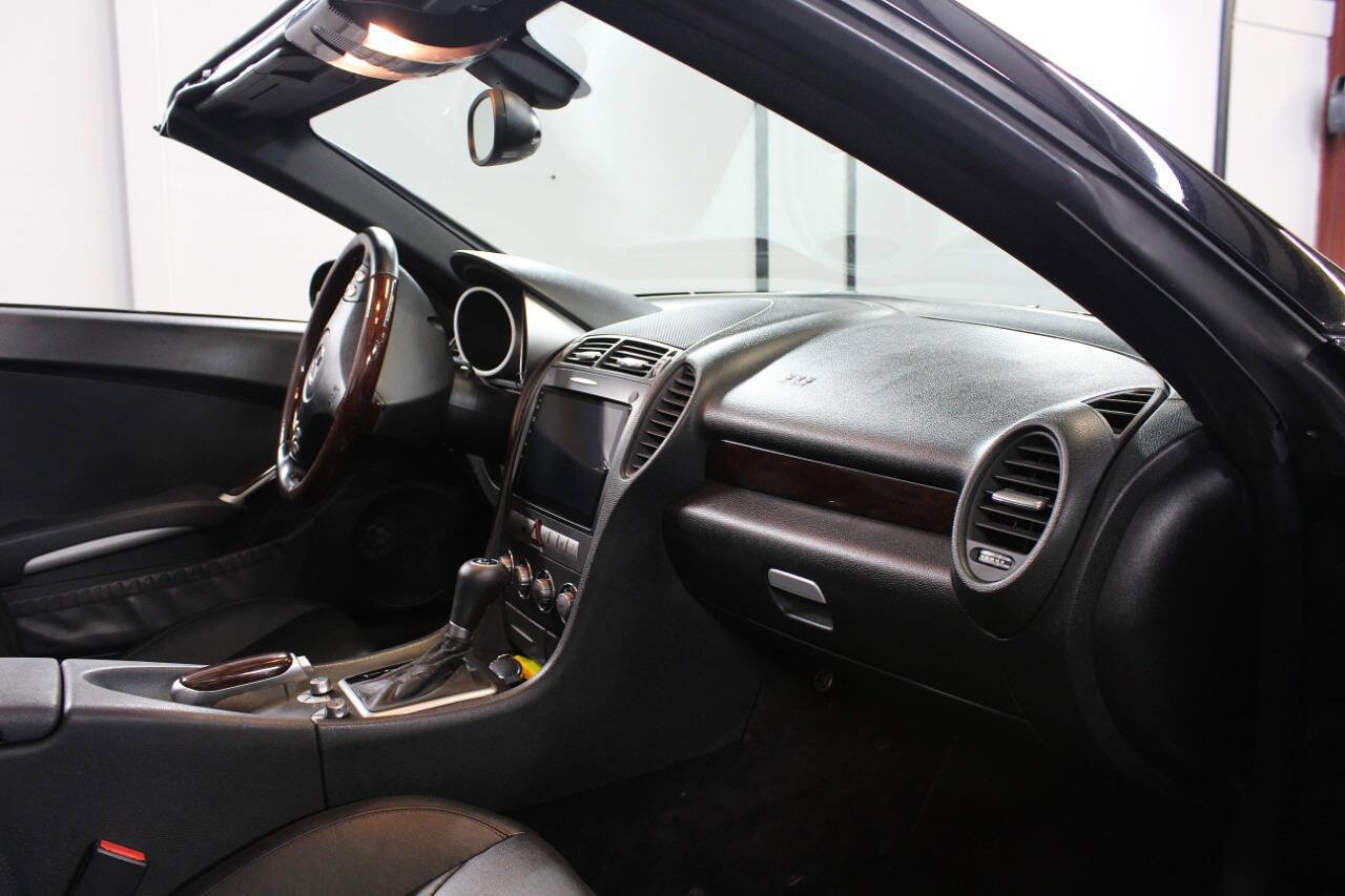 Used 2007 Mercedes-Benz SLK 350 image 24
