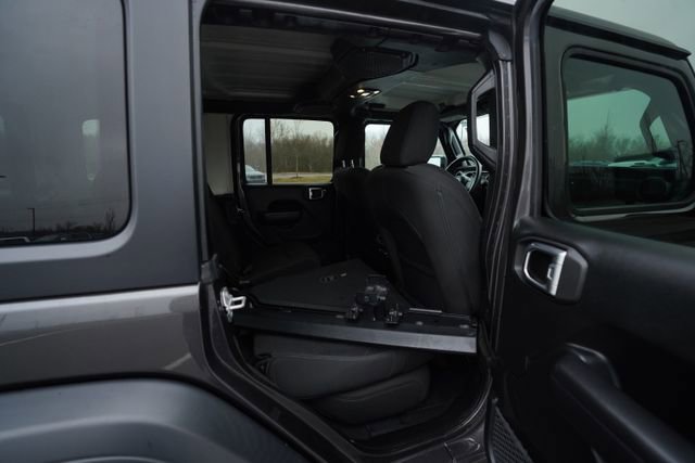 Used 2020 Jeep Wrangler Unlimited Sport image 22