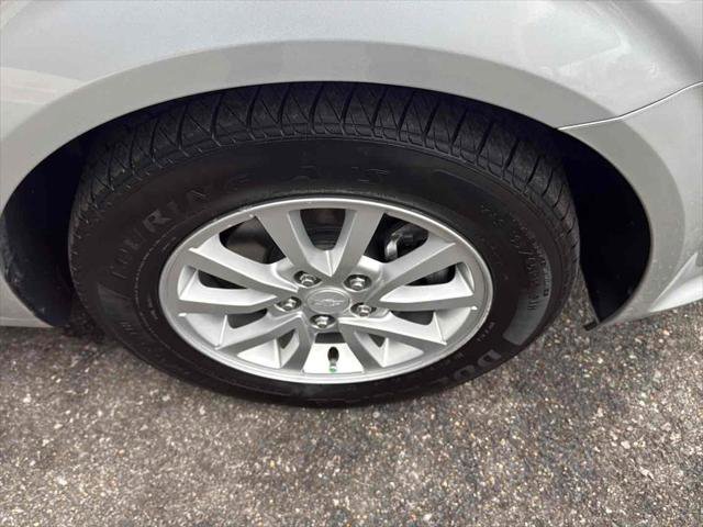 Used 2019 Chevrolet Sonic LT image 11