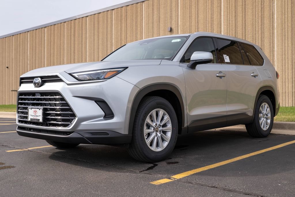 New 2026 Toyota Grand Highlander XLE image 4