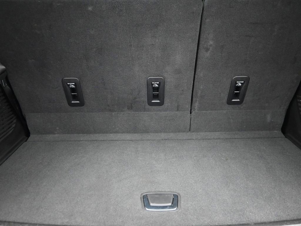 Used 2025 GMC Yukon Denali image 10