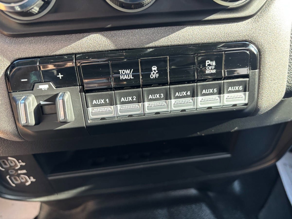 Used 2021 RAM 2500 Tradesman w/ Towing Technology Group AWD/4WD image 36