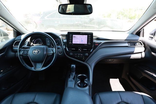 Used 2021 Toyota Camry SE w/ Convenience Package FWD image 28