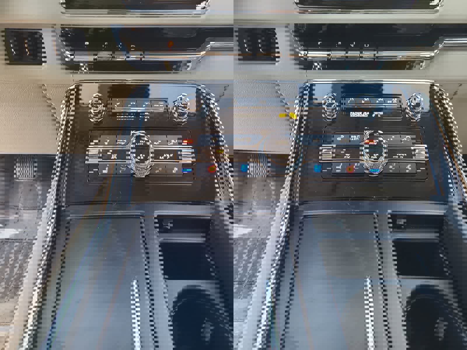 Used 2018 Lincoln Navigator Reserve w/ Technology Package AWD/4WD image 25