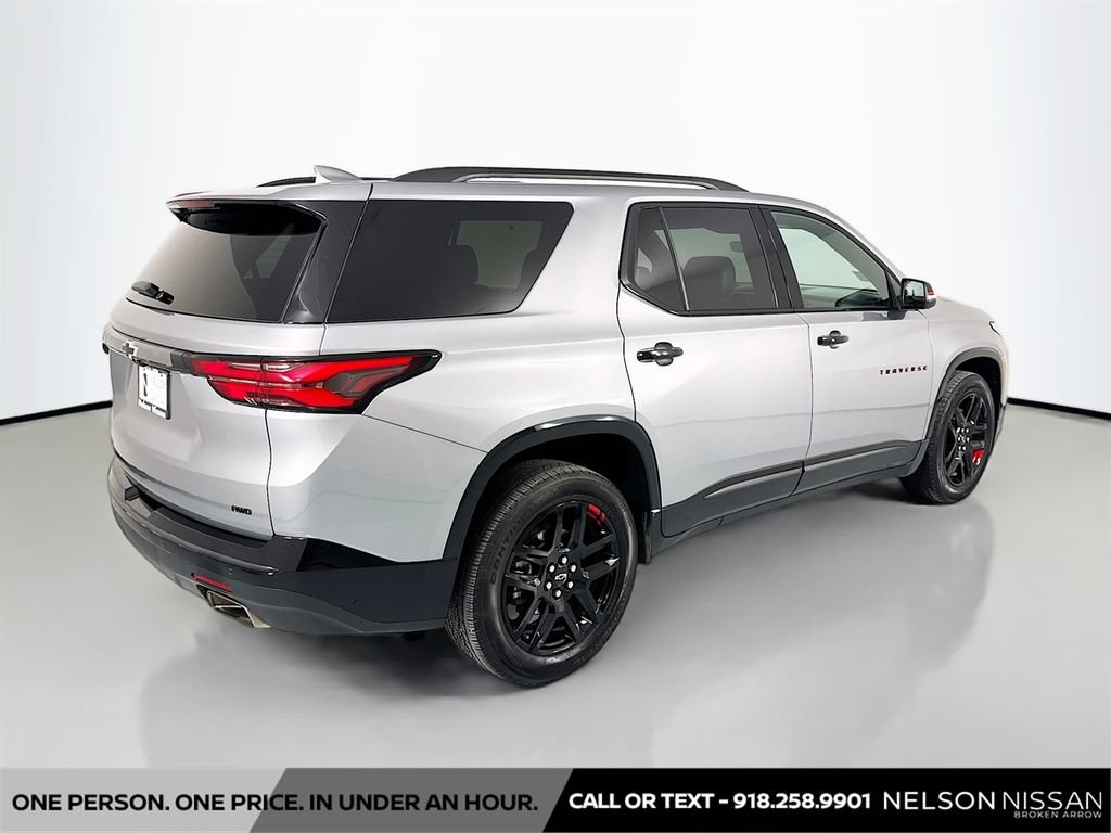 Used 2024 Chevrolet Traverse Premier w/ Redline Edition AWD/4WD image 5