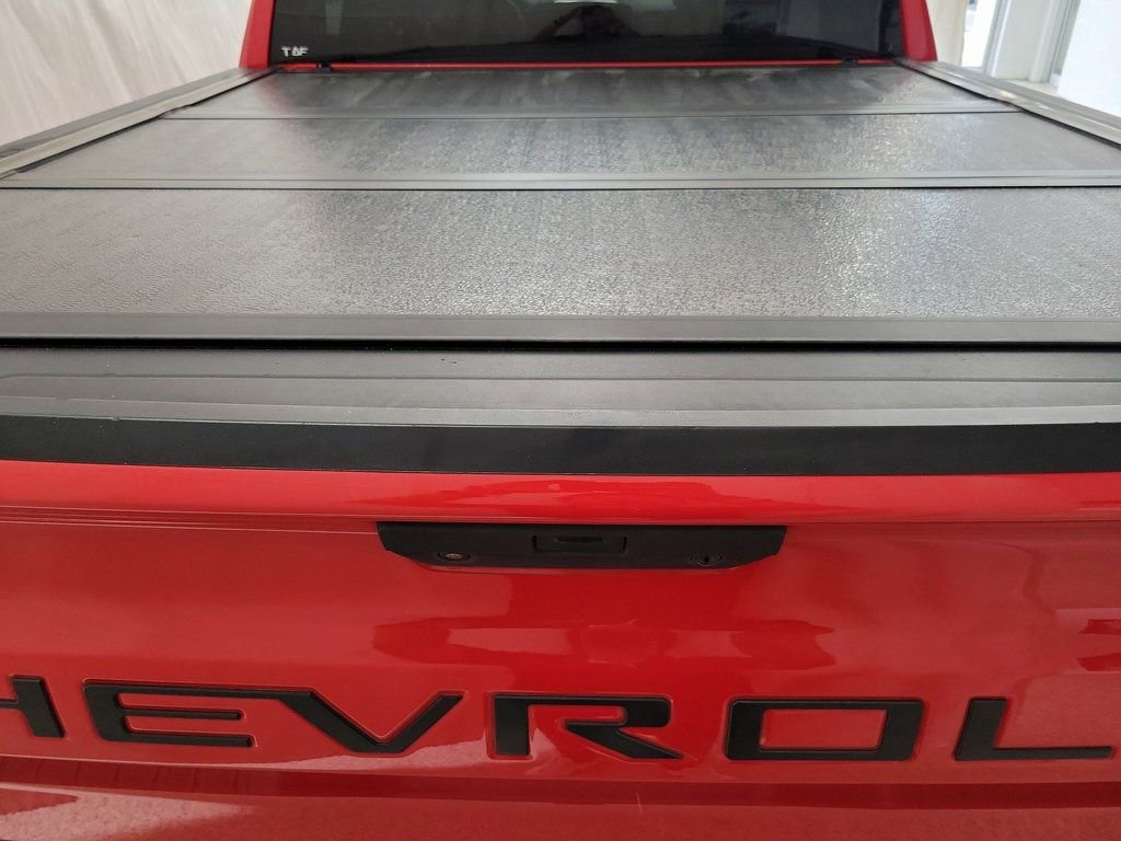 Used 2021 Chevrolet Silverado 1500 LT w/ Z71 Off-Road Package image 17