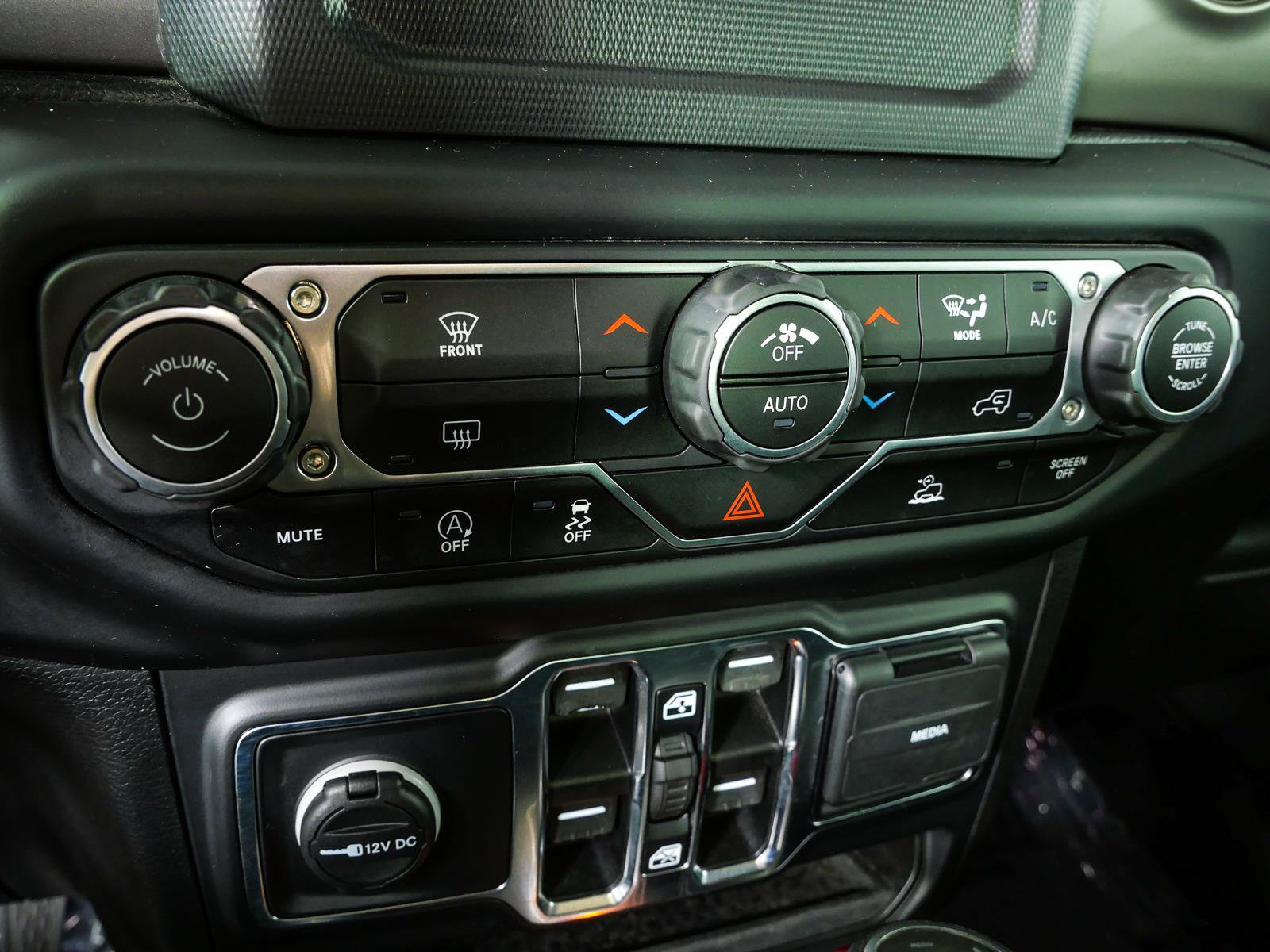 Used 2021 Jeep Wrangler Unlimited Sport AWD/4WD image 16