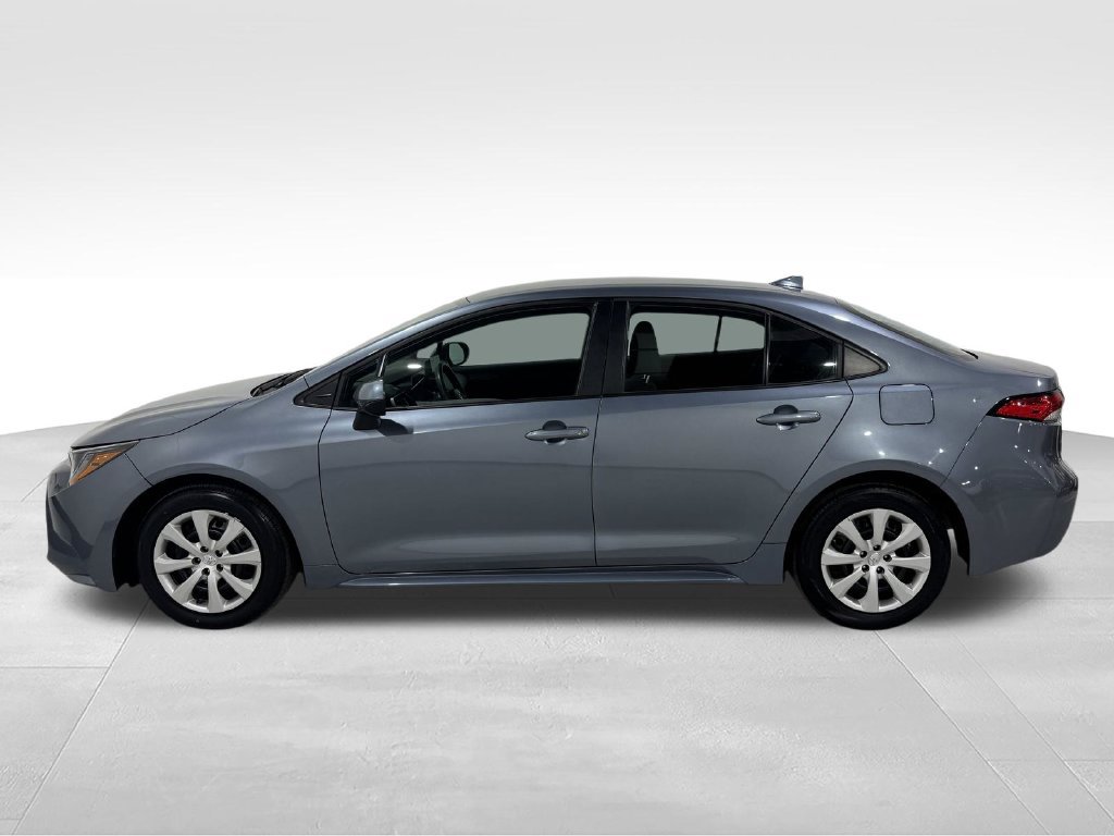 Used 2025 Toyota Corolla LE FWD image 13